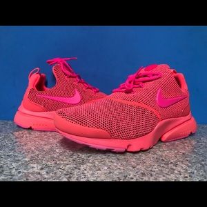 Nike Air Presto Fly in Laser Fuchsia